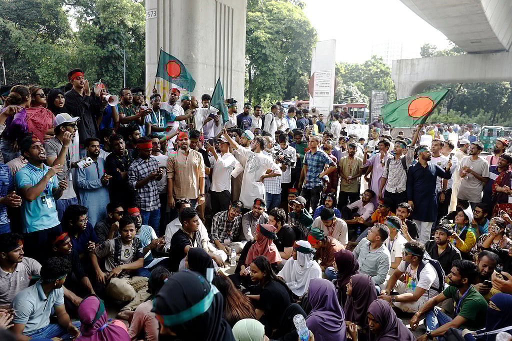 Protests in Bangladesh - | Photo: AP